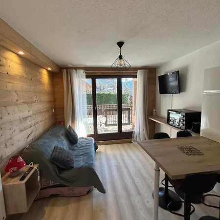 Chaleureux Appartement Moderne Briançon Exterior foto